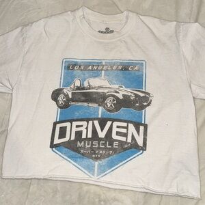 NWT CROPPED GRAPHIC TEE “Driven Muscle” S/M
